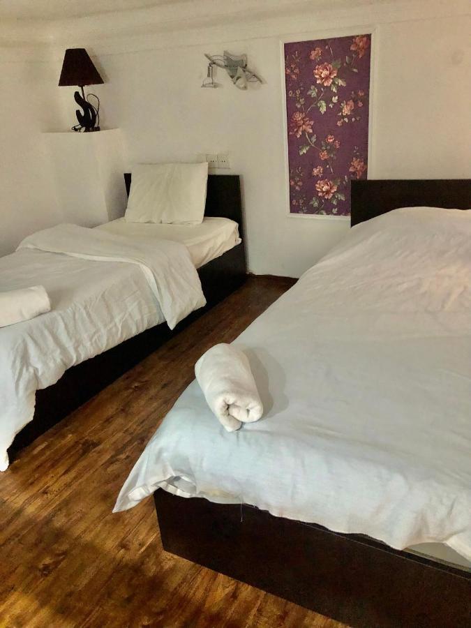 Mariam Hotel Тбілісі Екстер'єр фото