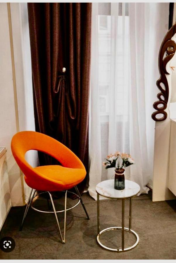 Mariam Hotel Тбілісі Екстер'єр фото